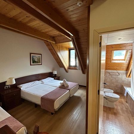 Hotel Romanic Taull Luaran gambar