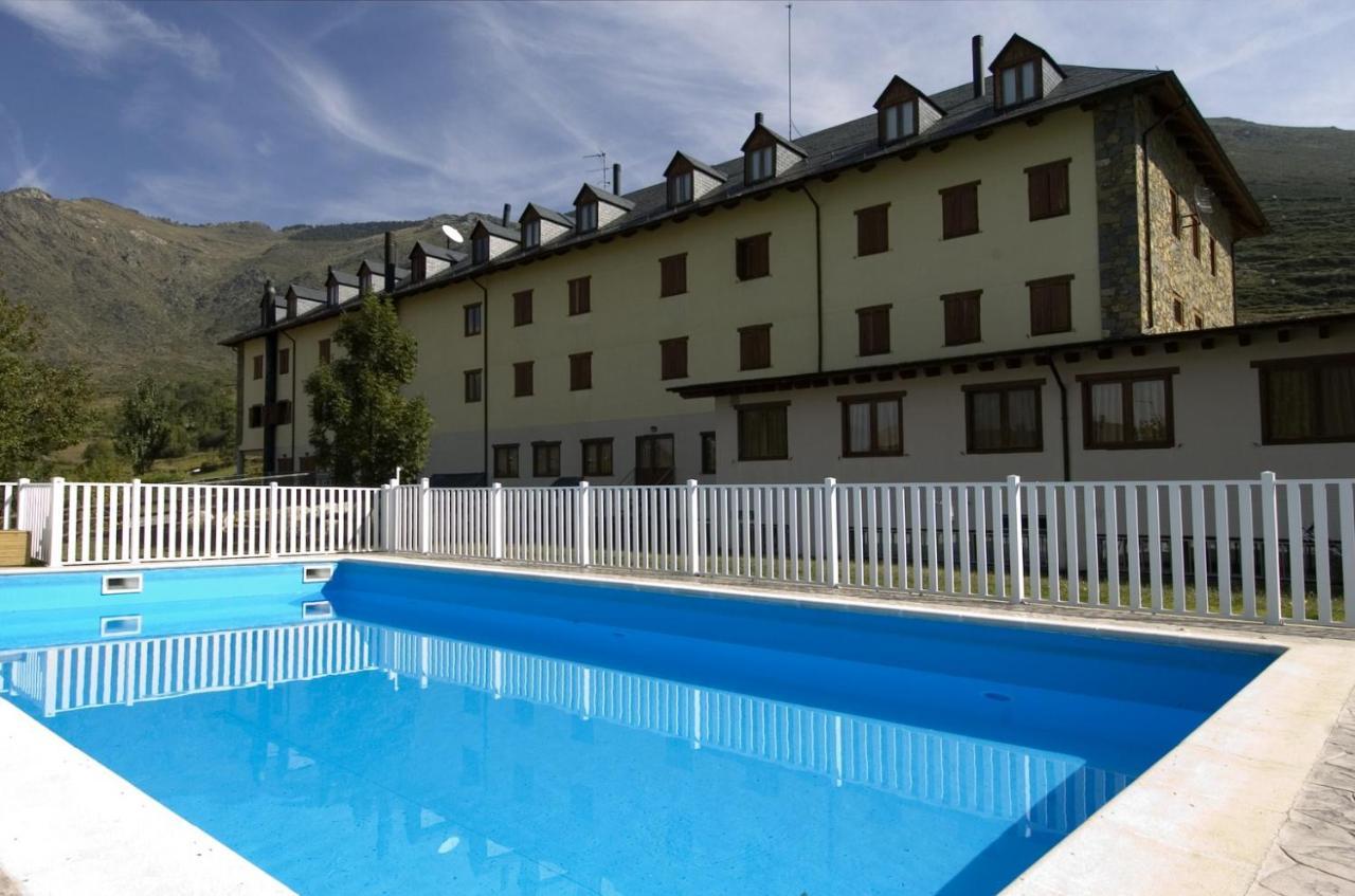 Hotel Romanic Taull Luaran gambar
