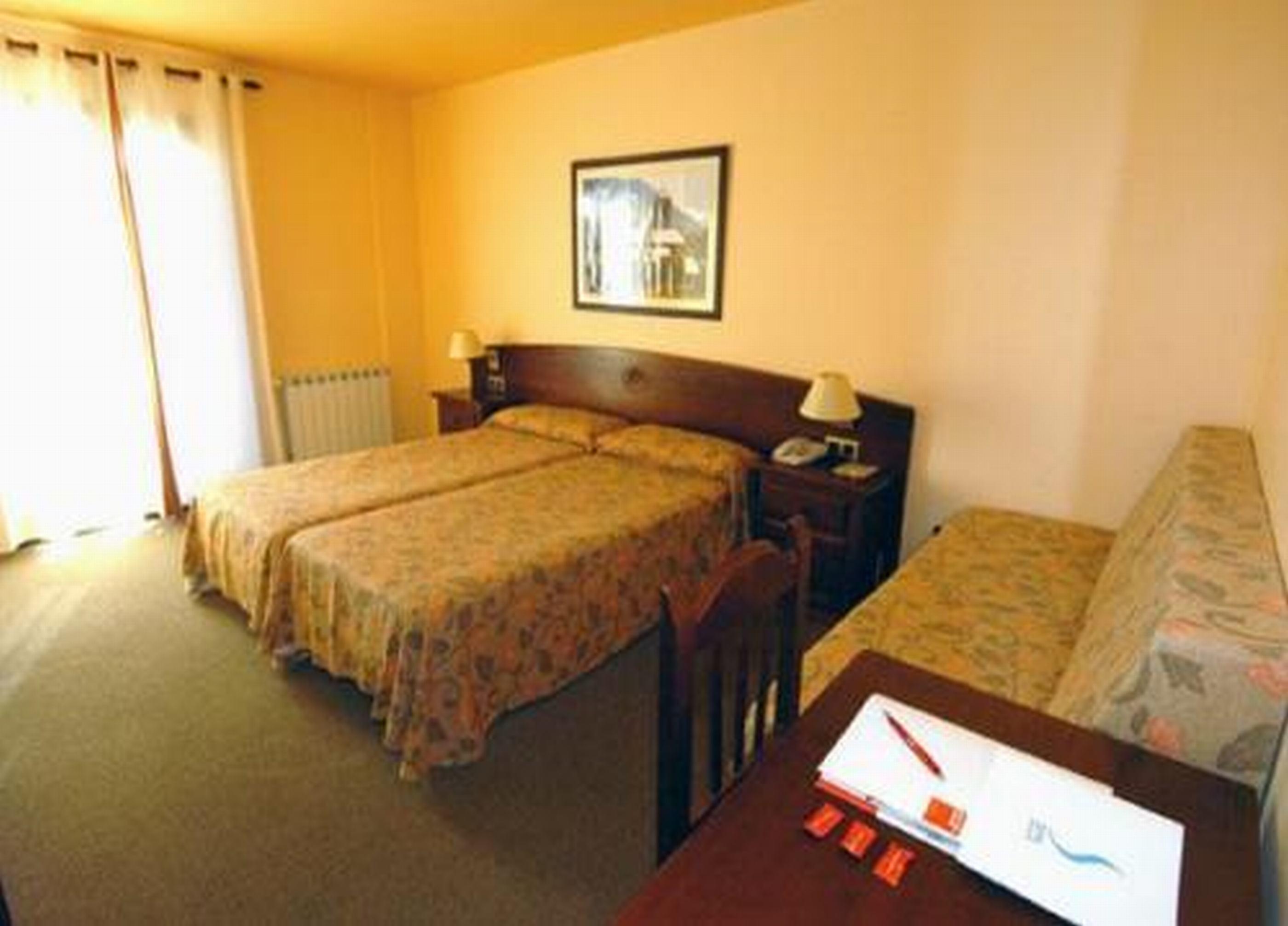 Hotel Romanic Taull Luaran gambar