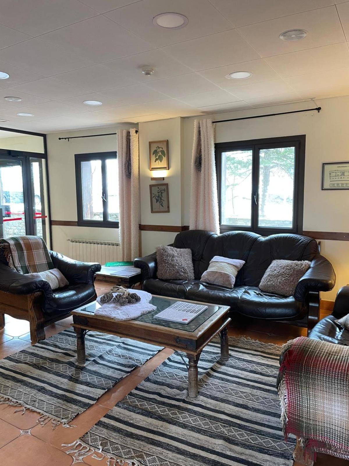 Hotel Romanic Taull Luaran gambar